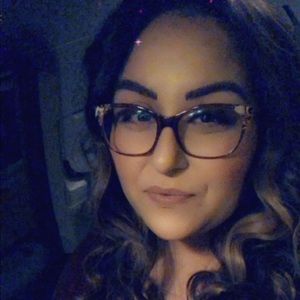 Meet your Posher, Alyshia